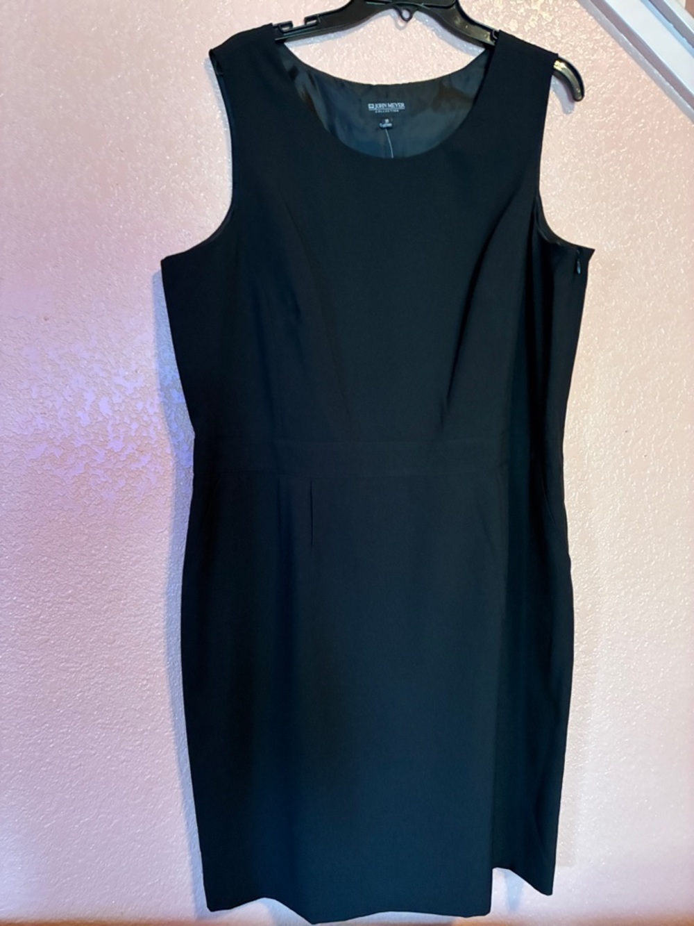 Black Sleeveless Sheath Dress by John Meyer